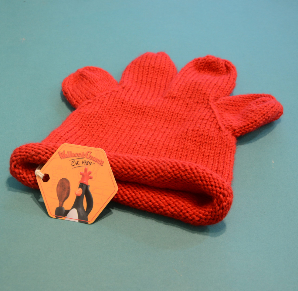 Feathers McGraw Knitted Hat In Wool (Adult Size)