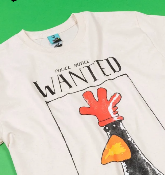 Wallace & Gromit Feathers McGraw Wanted Poster Ecru T-Shirt