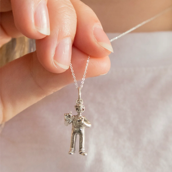 Standing Wallace Necklace (Sterling Silver)
