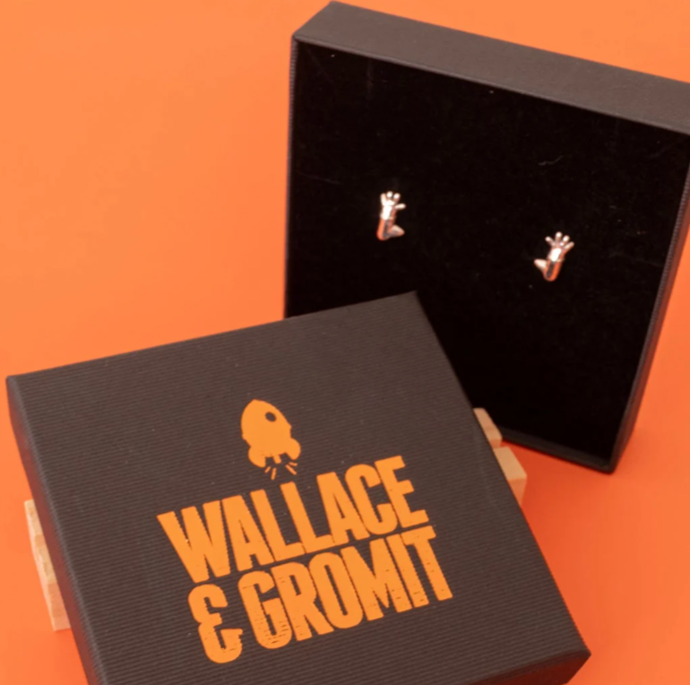 Feathers McGraw Stud Earrings (Sterling Silver)