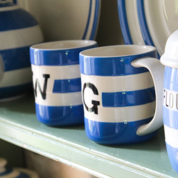 Set of Two Wallace & Gromit 10OZ Cornish Blue Mugs